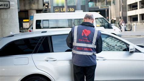 valet parking gatwick north